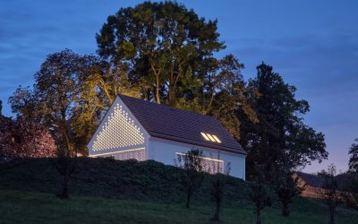 Fényjáték egy barokk kertben